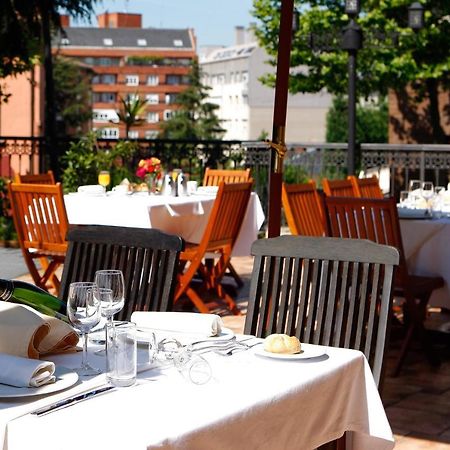 Ayre Hotel Alfonso II Овьедо Экстерьер фото